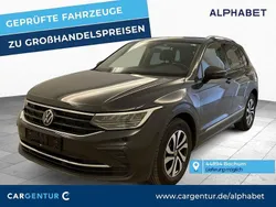 Uranograu Gebraucht 2022 VW Tiguan Active SUV | 21.290 € (Superpreis)