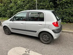 Grau Gebraucht 2006 Hyundai Getz Kleinwagen | 2.000 €