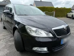 Schwarz Gebraucht 2013 Skoda Octavia Kombi | 5.200 € (Superpreis)