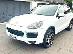 Weiß Gebraucht 2016 Porsche Cayenne S Chrono SUV | 29.755 € (Guter Preis)