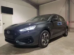 Cypress green Neu 2025 Hyundai i30 GO! Limousine | 20.800 € (Guter Preis)