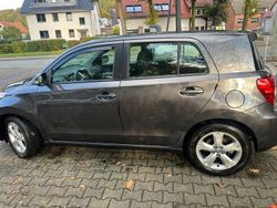 Grau Gebraucht 2010 Toyota Urban Cruiser SUV | 6.400 € (Teuer)
