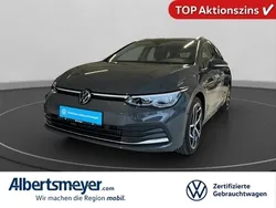 Grau Gebraucht 2024 VW Golf VIII Style Kombi | 30.969 € (Fairer Preis)