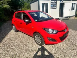 Rot Gebraucht 2013 Hyundai i20 Kleinwagen | 2.800 €