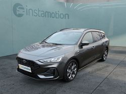 Grau Gebraucht 2024 Ford Focus ST-Line Kombi | 25.700 € (Fairer Preis)