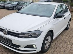 Weiß Gebraucht 2018 VW Polo Trendline Limousine | 6.990 € (Guter Preis)