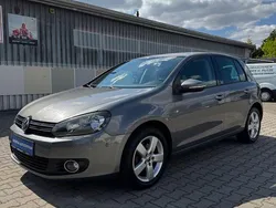 Grau Gebraucht 2010 VW Golf VI Team Limousine | 7.735 € (Teuer)