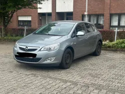 Gebraucht 2011 Opel Astra Limousine | 3.800 € (Guter Preis)