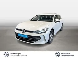 Oryxweiss perlmutteffekt Gebraucht 2024 VW Passat Business Kombi | 30.420 € (Superpreis)