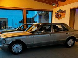 Silber Gebraucht 1989 Mercedes E300 Limousine | 13.450 €