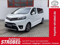 Weiß Gebraucht 2022 Toyota Proace Verso Team Kombi | 31.850 € (Superpreis)
