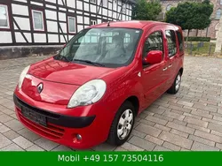 Rot Gebraucht 2012 Renault Kangoo Happy Family Van / Kleinbus | 3.990 € (Fairer Preis)
