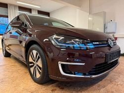 Schwarz Gebraucht 2017 VW Golf Limousine | 13.500 €