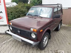 Rot Gebraucht 2015 Lada Taiga SUV | 6.900 € (Fairer Preis)
