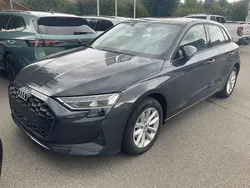 Manhattan grau metallic Neu 2025 Audi A3 Comfort | 34.445 € (Fairer Preis)