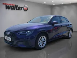 Blau Gebraucht 2023 Audi A3 Sportback Business Limousine | 27.990 € (Fairer Preis)