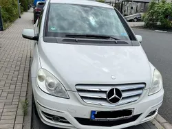 Weiß Gebraucht 2010 Mercedes B180 Van / Kleinbus | 3.000 € (Superpreis)