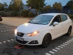 Weiß Gebraucht 2010 Seat Ibiza Limousine | 2.999 € (Fairer Preis)