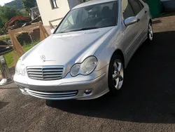 Silber Gebraucht 2007 Mercedes C200 Limousine | 6.700 € (Fairer Preis)