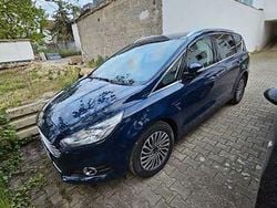 Blau Gebraucht 2019 Ford S-MAX Titanium Van / Kleinbus | 21.500 € (Fairer Preis)