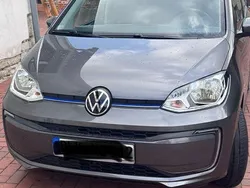 Grau Gebraucht 2022 VW e-up! Kleinwagen | 14.900 € (Fairer Preis)