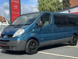 Grün Gebraucht 2010 Renault Trafic Van | 11.950 € (Etwas zu teuer)