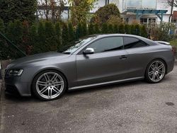 Grau Gebraucht 2010 Audi RS5 Coupé | 24.000 €