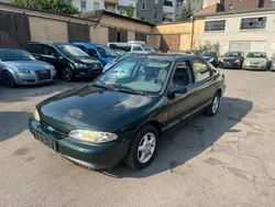 Grün Gebraucht 1994 Ford Mondeo Limousine | 850 €
