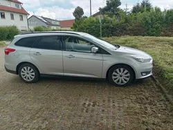 Grau Gebraucht 2016 Ford Focus Business Edition Kombi | 8.200 € (Fairer Preis)
