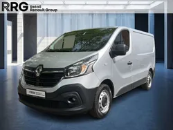 Silber Gebraucht 2021 Renault Trafic Komfort Van | 20.990 € (Fairer Preis)