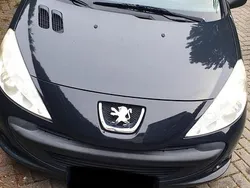 Grau Gebraucht 2011 Peugeot 206+ Kleinwagen | 2.400 € (Fairer Preis)