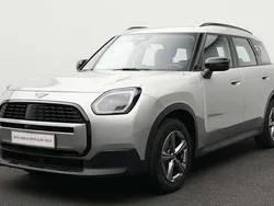 Grau Gebraucht 2024 Mini Countryman Classic SUV | 30.708 € (Fairer Preis)
