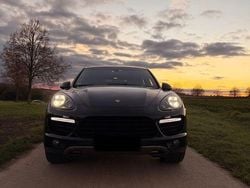 Schwarz Gebraucht 2011 Porsche Cayenne Turbo SUV | 27.250 € (Etwas zu teuer)