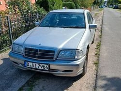 Silber Gebraucht 2000 Mercedes C180 Elegance Limousine | 2.000 € (Guter Preis)