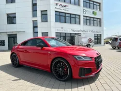Rot Gebraucht 2023 Audi TT Sport | 67.990 €