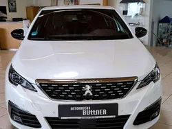 Weiss perlglänzend Gebraucht 2021 Peugeot 308 GT Limousine | 15.750 € (Guter Preis)