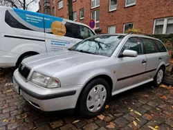 Grau Gebraucht 1999 Skoda Octavia Kombi | 799 € (Guter Preis)