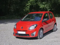 Rot Gebraucht 2011 Renault Twingo Kleinwagen | 3.500 €