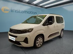 Weiß Gebraucht 2024 Opel Combo Van / Kleinbus | 29.799 €