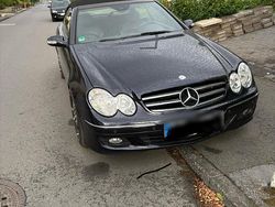 Blau Gebraucht 2010 Mercedes 200 Cabrio | 9.950 €