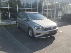Beige Gebraucht 2016 VW Golf Sportsvan Trendline Van / Kleinbus | 11.000 € (Superpreis)