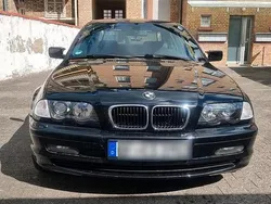 Schwarz Gebraucht 2025 BMW 325 Limousine | 3.000 €