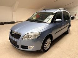 Blau Gebraucht 2009 Skoda Roomster Plus Edition Van / Kleinbus | 3.900 € (Fairer Preis)