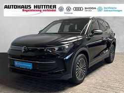Deep black perleffekt (metallic) Gebraucht 2024 VW Tiguan Goal SUV | 39.490 € (Superpreis)
