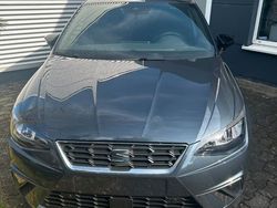 Grau Neu 2025 Seat Ibiza FR Limousine | 22.990 € (Guter Preis)