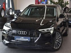 Mythosschwarz Gebraucht 2021 Audi e-tron Ambiente SUV | 22.850 € (Etwas zu teuer)