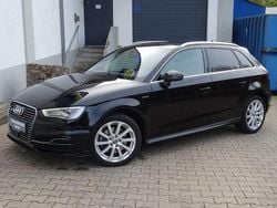 Schwarz Gebraucht 2016 Audi e-tron Ambition SUV | 15.999 € (Etwas zu teuer)