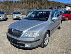 Silber Gebraucht 2008 Skoda Octavia Ambiente Kombi | 4.500 € (Teuer)