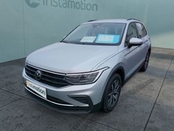 Silber Gebraucht 2023 VW Tiguan Life SUV | 31.552 € (Fairer Preis)