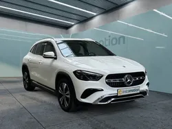 Weiß Gebraucht 2025 Mercedes GLA200 Progressive SUV | 43.940 € (Etwas zu teuer)